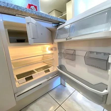 Adler 81 Διαμέρισμα *